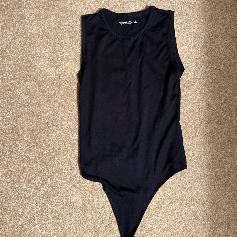 Soft Matte Seamless Shirt